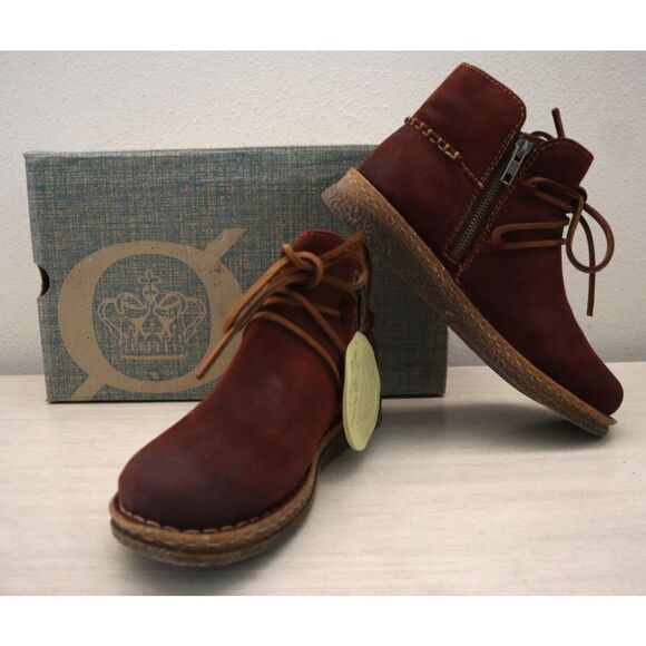 Born BR0027644 Women's Sz 6M Dark Red Distressed Calyn Suede Booties - Picture 1 of 15